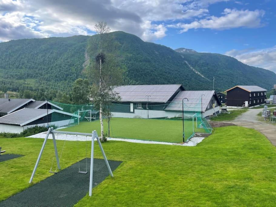 Pa Helgatun Fjellpensjonat As I Myrkdalen Vossestrand