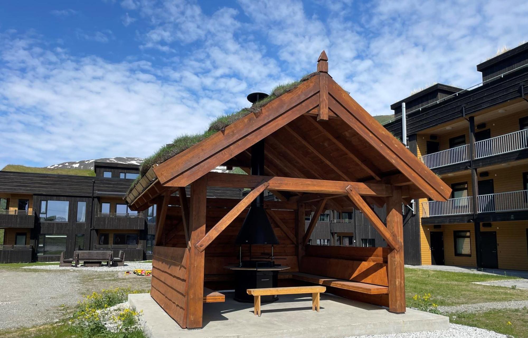 Pa Helgatun Fjellpensjonat As I Myrkdalen Apartment Vossestrand